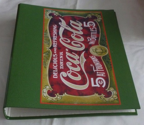 2111-1 € 5,00 coca cola ordner groot groen